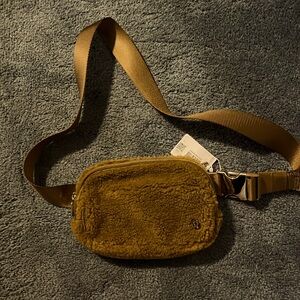 Lululemon Everywhere Bag Fleece